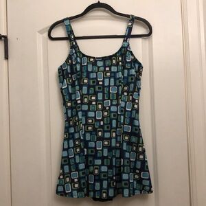 Contour women’s swimsuit